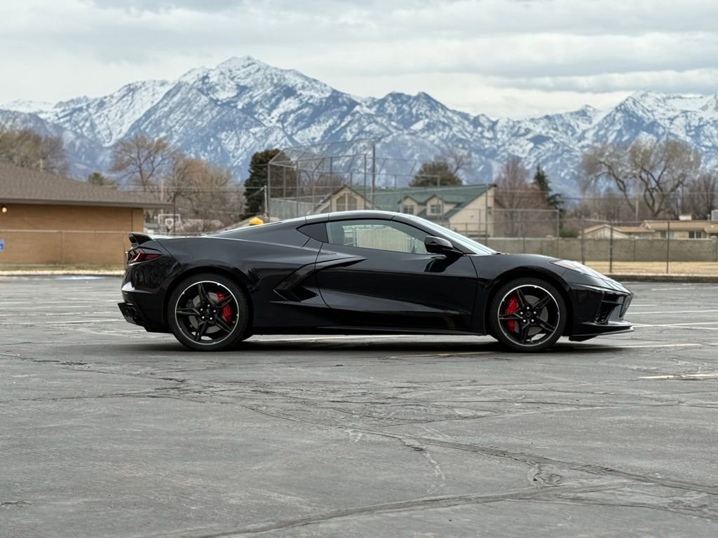 Used 2024 Chevrolet Corvette Stingray Preferred Cpe w/ Z51 Performance Package image 4