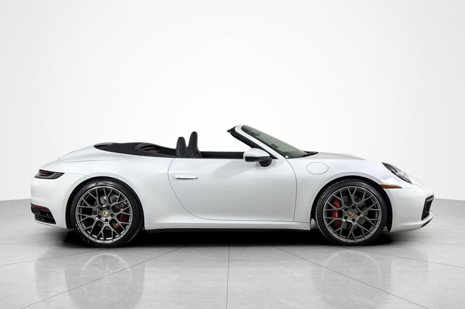 Used 2024 Porsche 911 Carrera S w/ Premium Package image 6