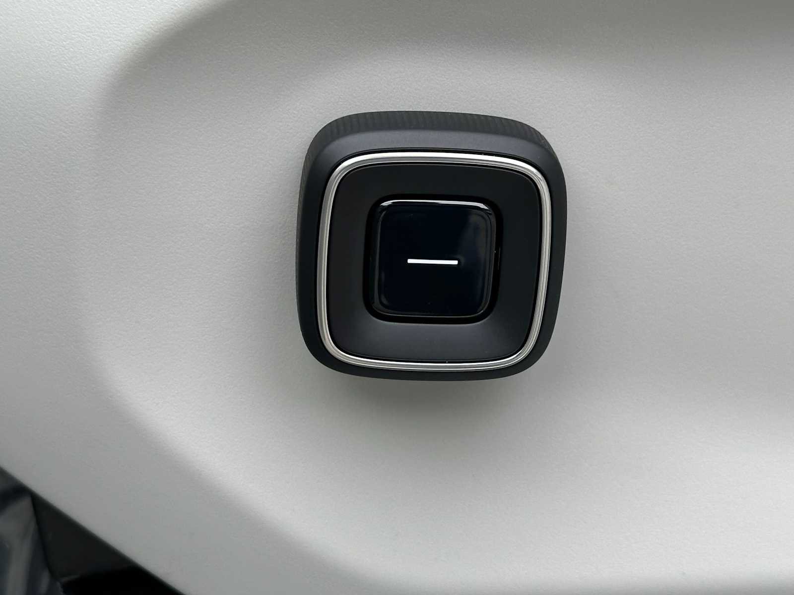 New 2025 Volvo EX90 Ultra image 23