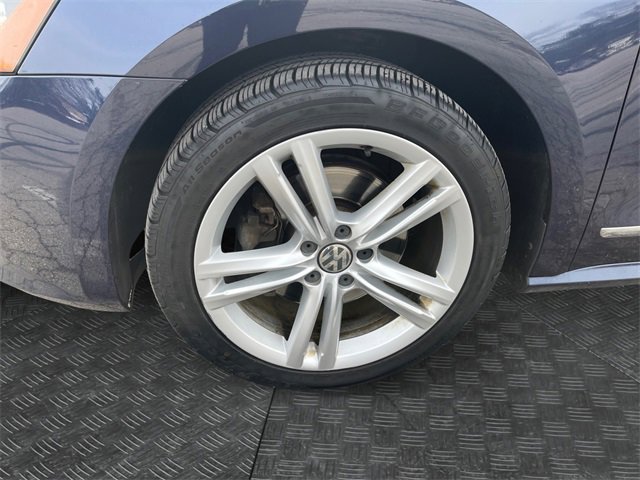 Used 2015 Volkswagen Passat 1.8T SE image 14