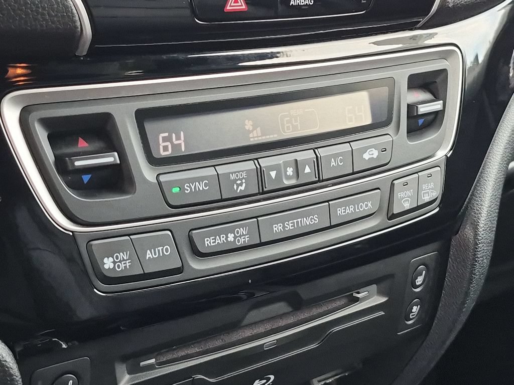 Used 2021 Honda Pilot Black Edition image 24