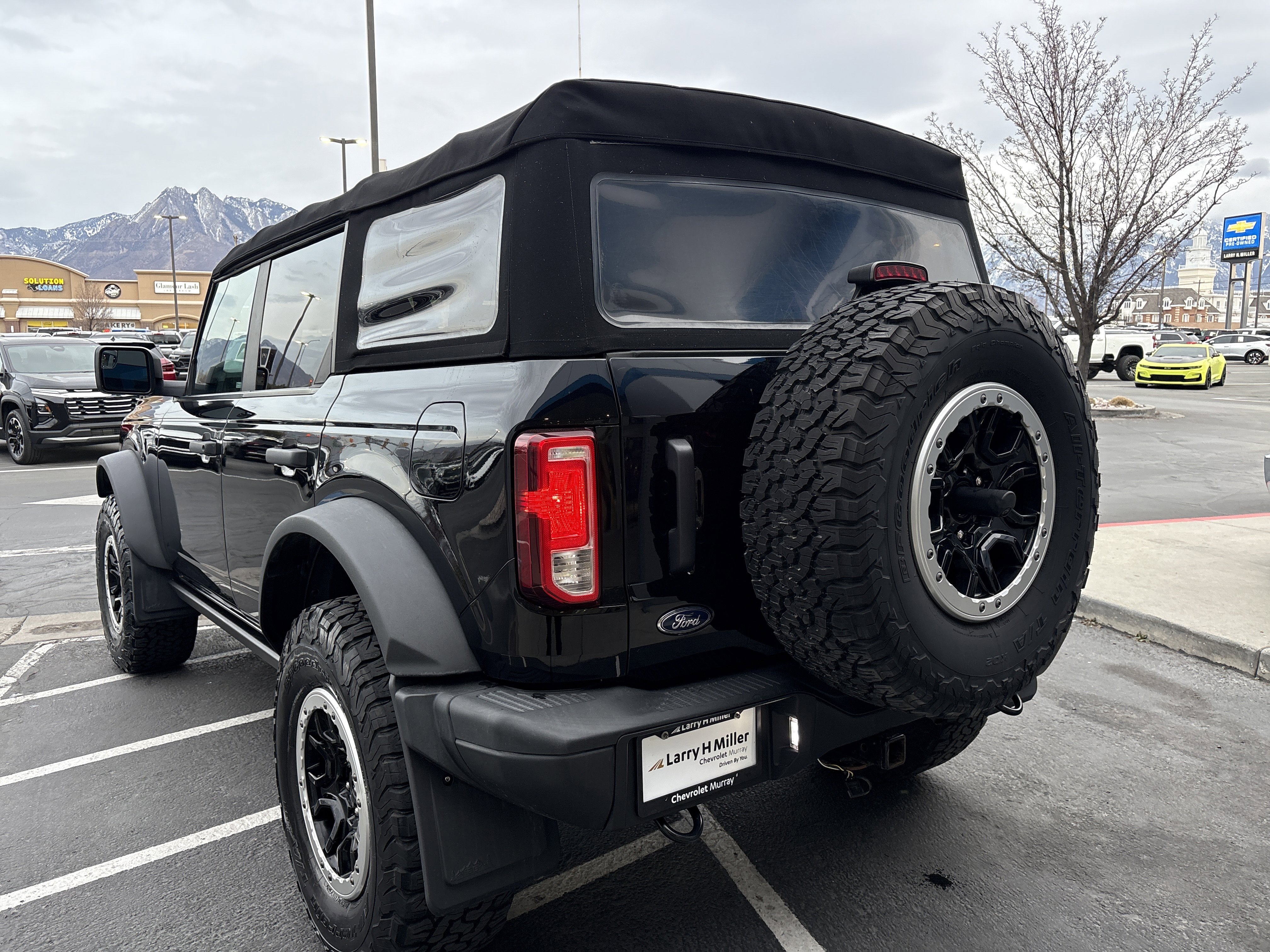 Used 2021 Ford Bronco Black Diamond w/ Sasquatch Package image 4