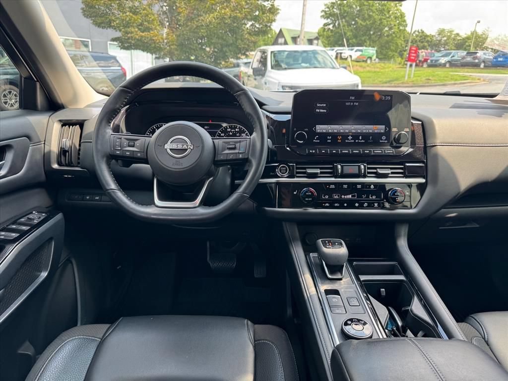 Certified 2024 Nissan Pathfinder SL AWD/4WD image 14