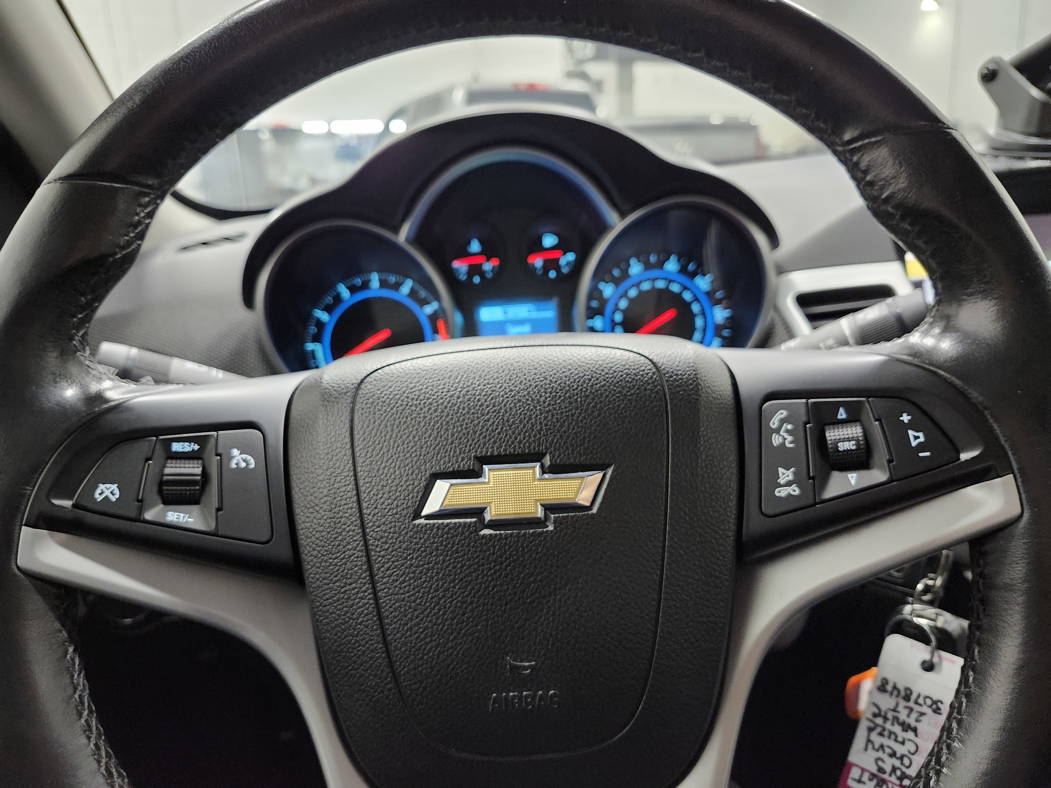 Used 2013 Chevrolet Cruze LT image 24