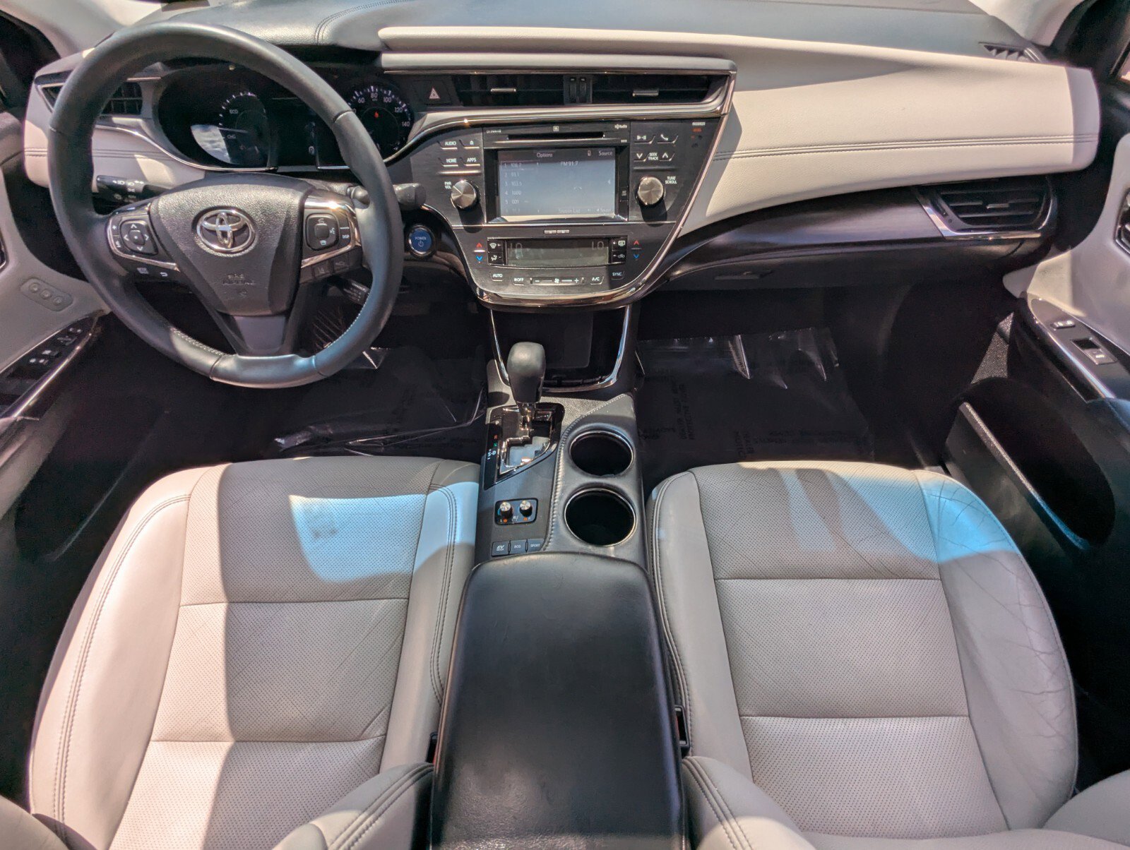 Used 2016 Toyota Avalon Limited w/ Toyota Safety Sense Package FWD image 14