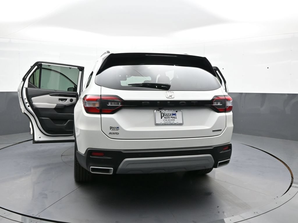 Certified 2024 Honda Pilot Touring image 49
