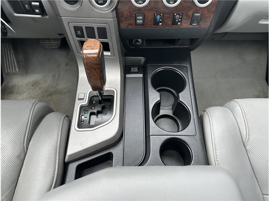 Used 2010 Toyota Tundra Limited AWD/4WD image 26
