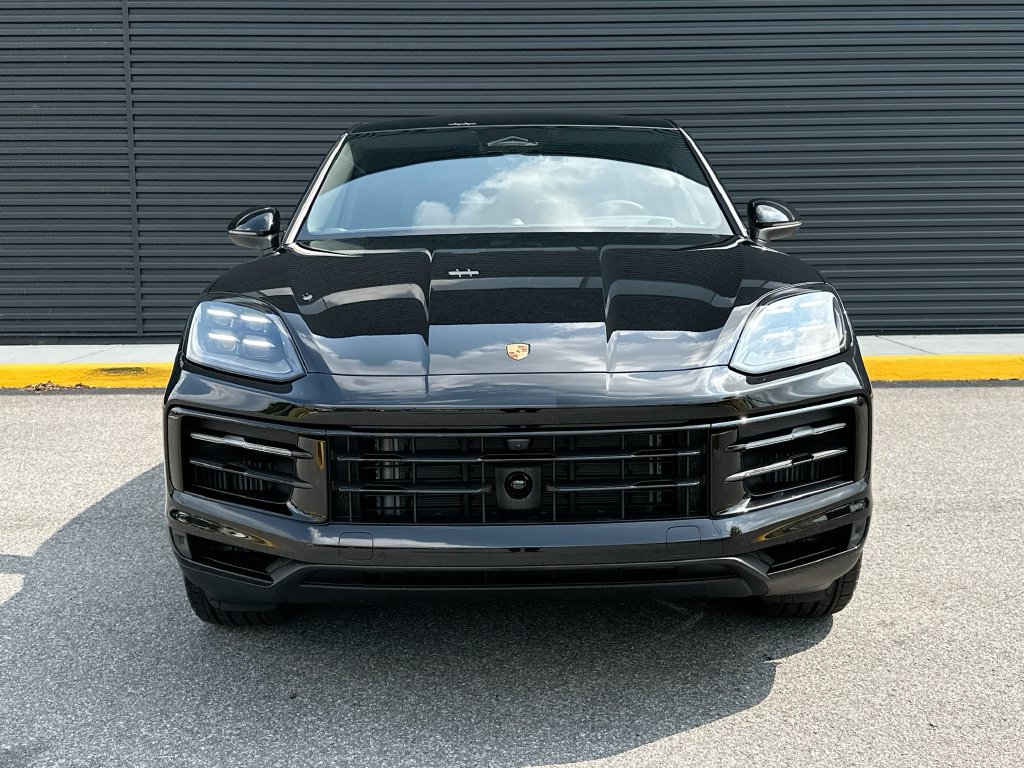 New 2026 Porsche Cayenne Coupe AWD/4WD image 6