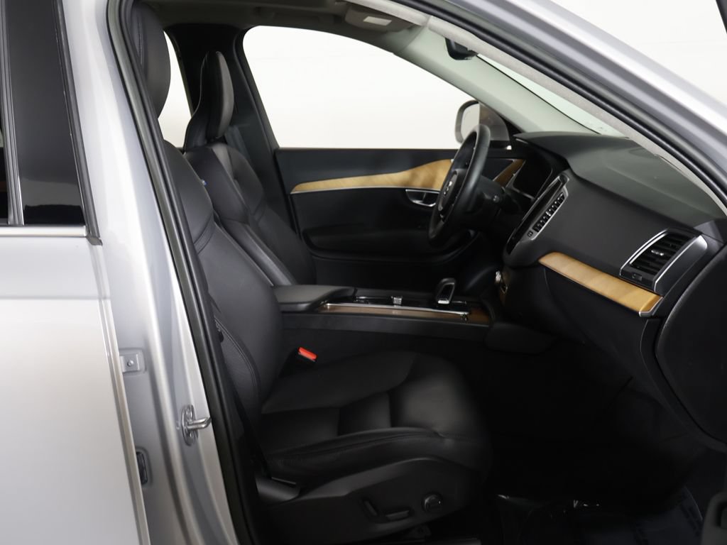 Used 2023 Volvo XC90 B6 Core w/ Climate Package AWD/4WD image 29