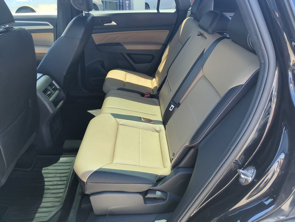 Used 2021 Volkswagen Atlas Cross Sport SEL FWD image 30