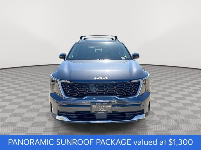 Certified 2025 Kia Sorento S w/ Panoramic Sunroof Package AWD/4WD image 3