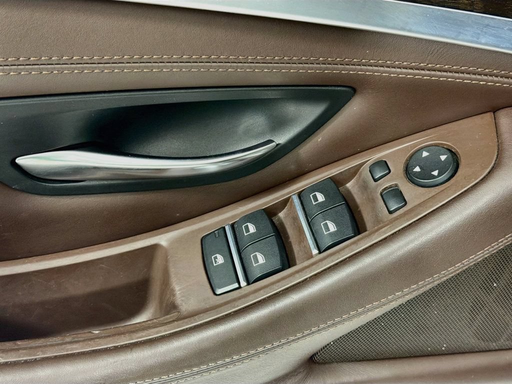 Used 2015 BMW 528i xDrive Sedan AWD/4WD image 18