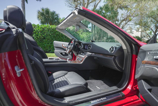 Used 2013 Mercedes-Benz SL 550 image 37