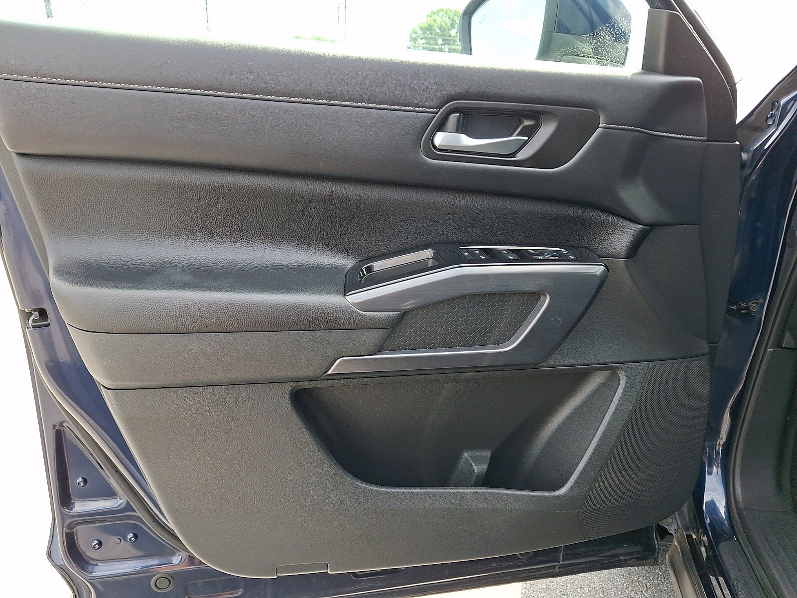 Certified 2023 Nissan Pathfinder SL AWD/4WD image 15