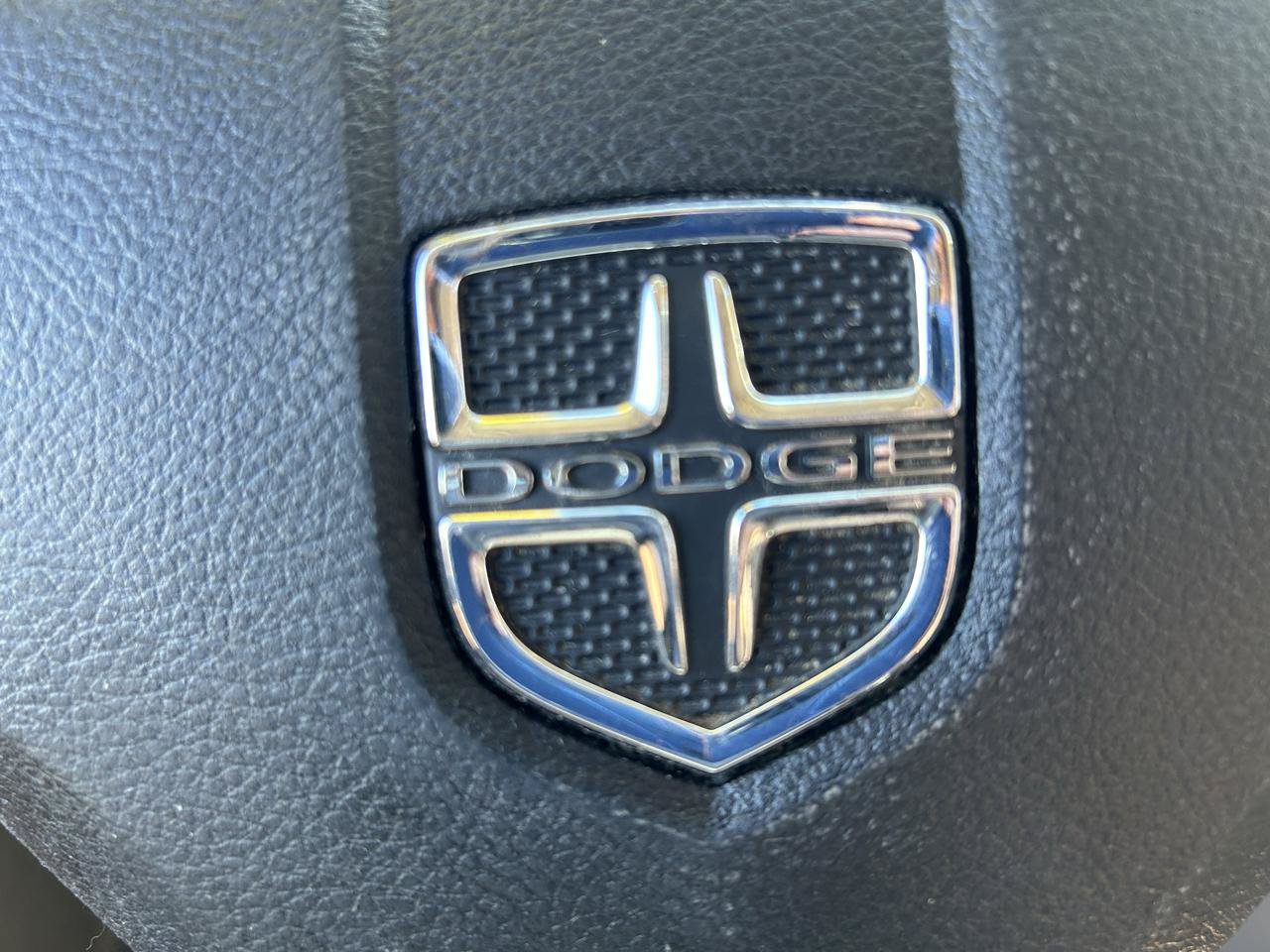 Used 2018 Dodge Grand Caravan SE w/ Rear Park Assist Package FWD image 19