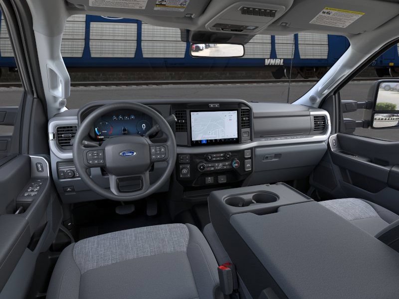 New 2026 Ford F250 XLT w/ XLT Premium Package AWD/4WD image 9