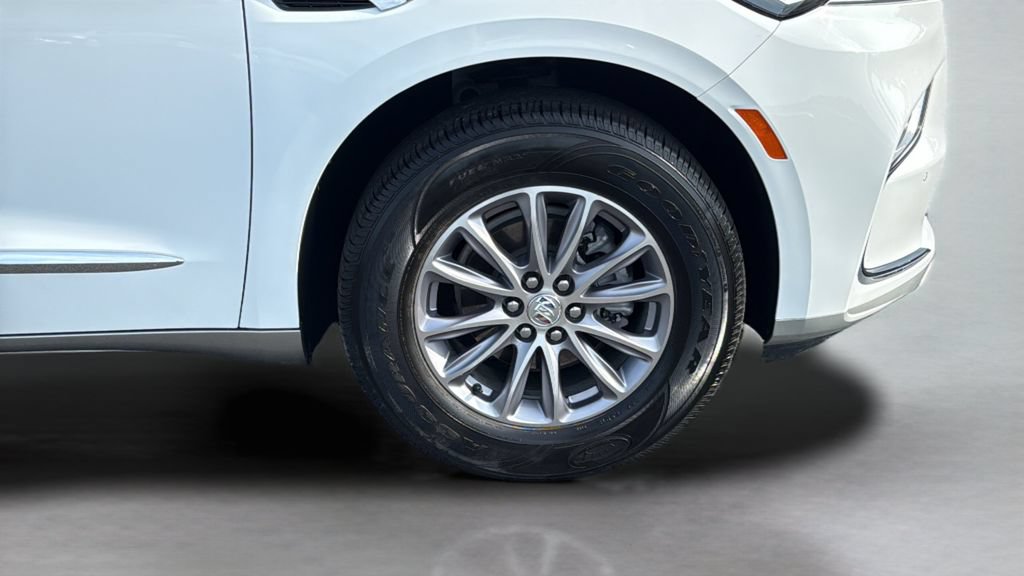 Used 2024 Buick Enclave Essence FWD image 26