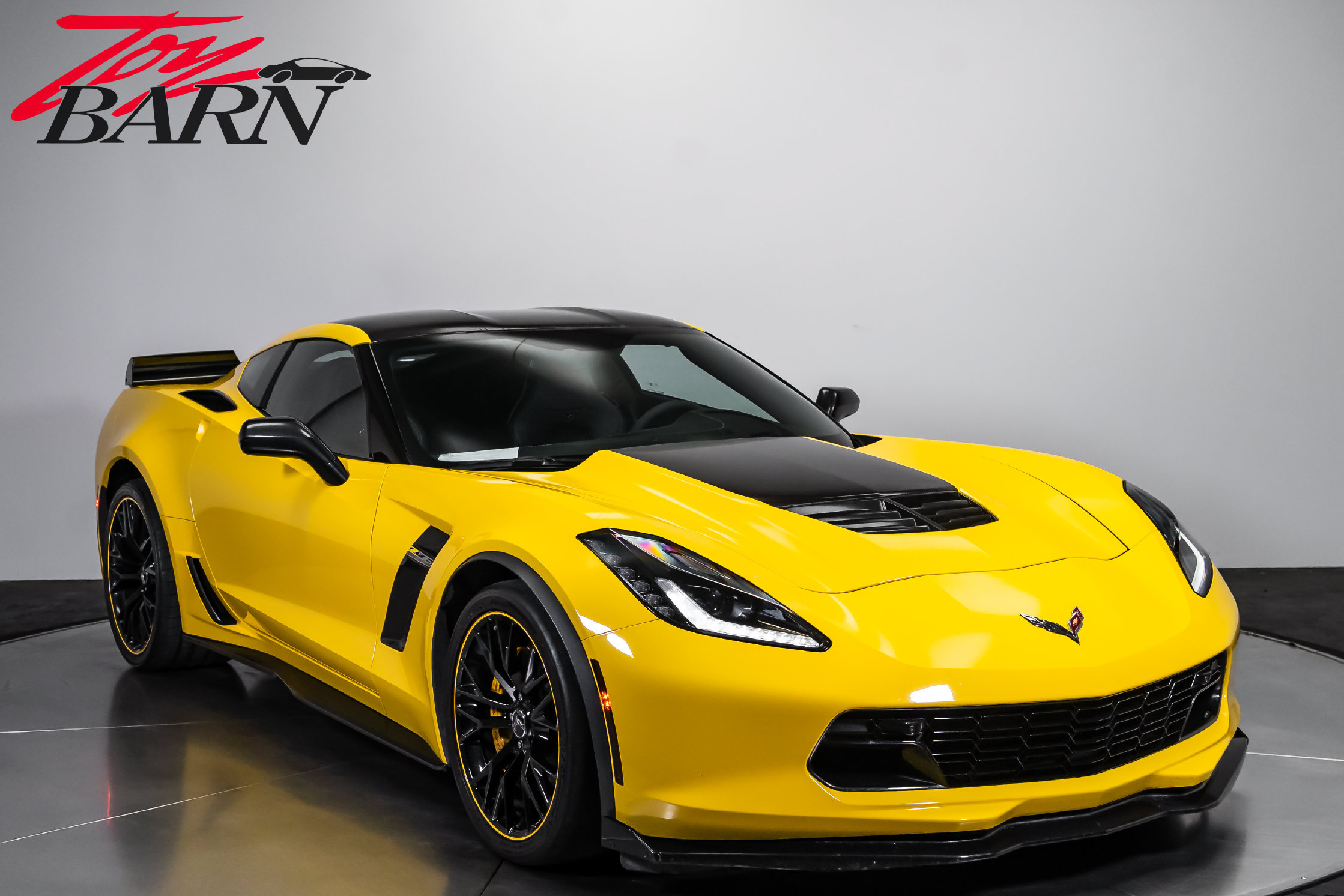 Used 2016 Chevrolet Corvette Z06 w/ 3LZ Preferred Equipment Group RWD image 15