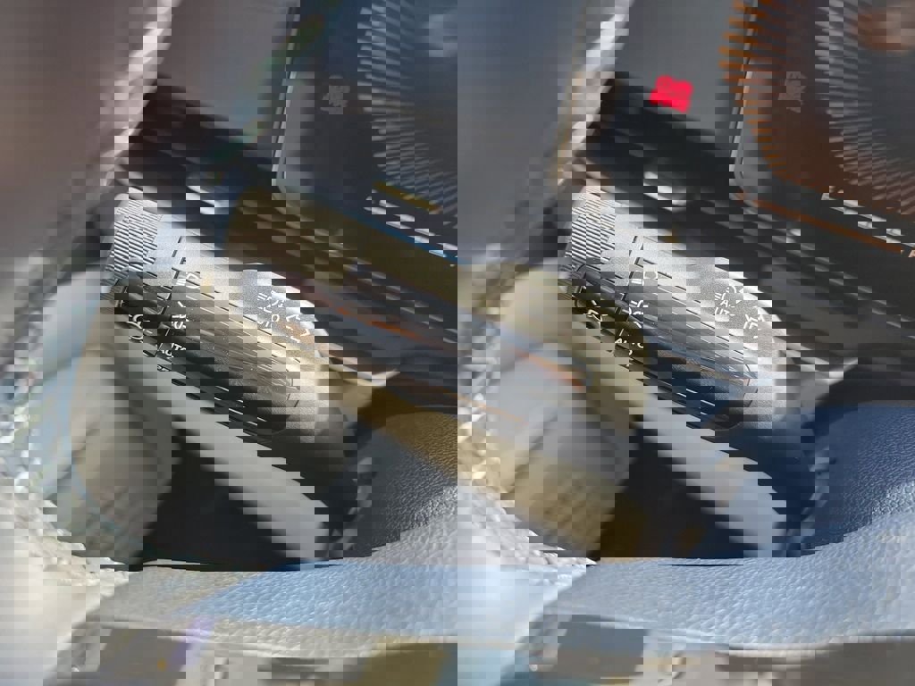 New 2026 Kia Carnival EX FWD image 29