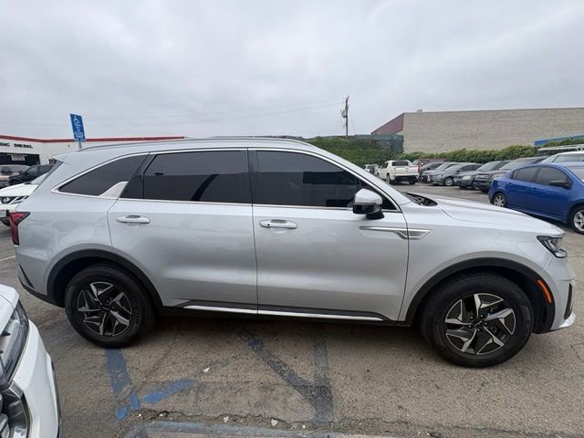 Used 2023 Kia Sorento EX FWD image 2