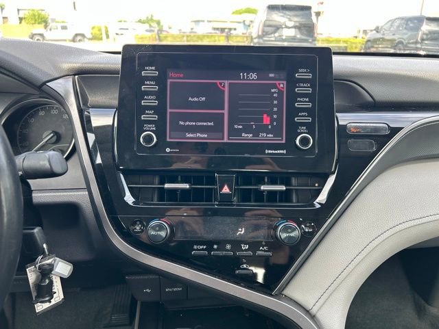 Used 2023 Toyota Camry SE FWD image 16