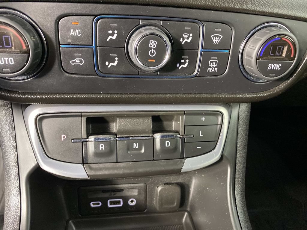 Used 2022 GMC Terrain SLT w/ Infotainment Package II AWD/4WD image 22