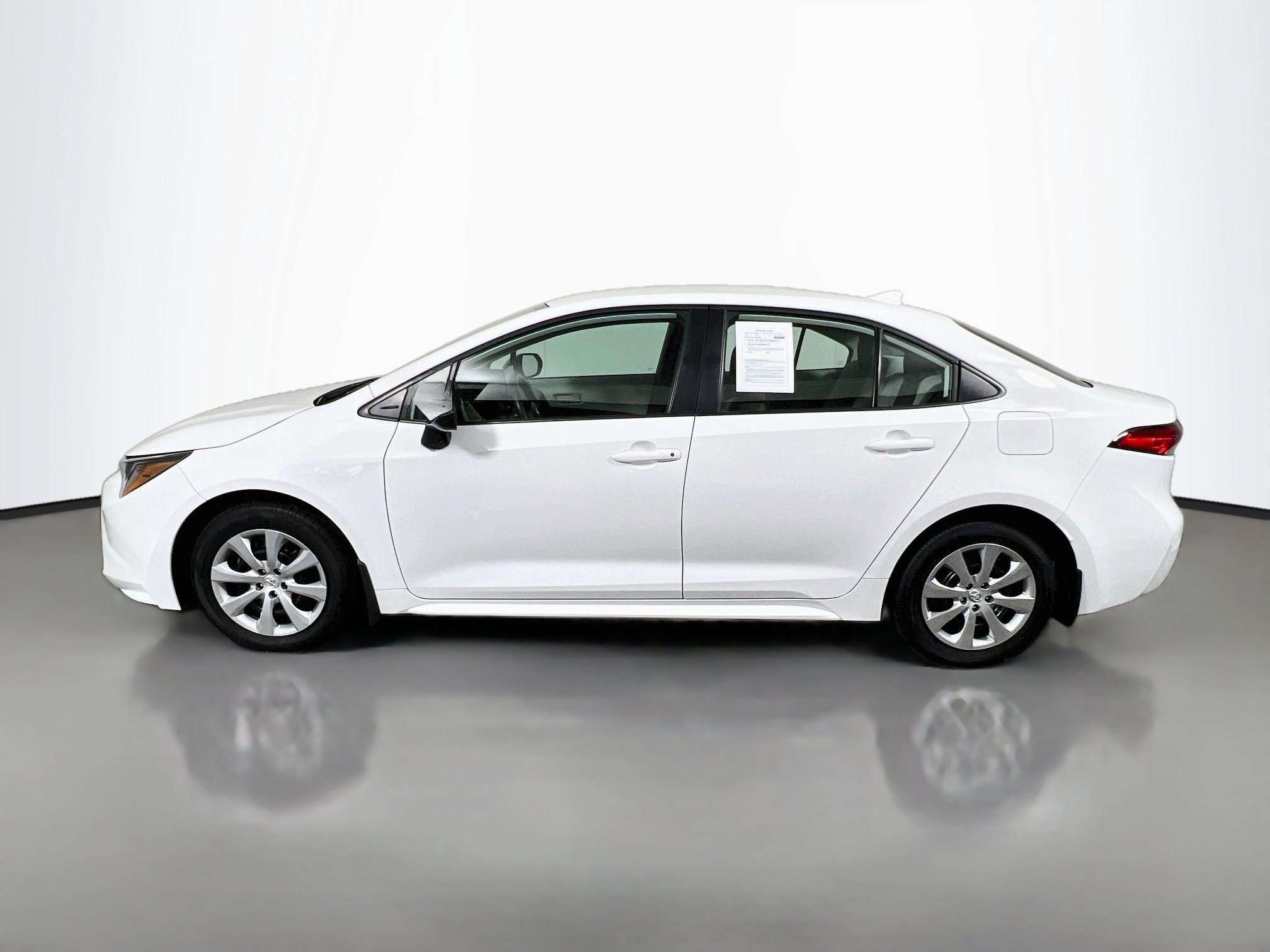 Used 2026 Toyota Corolla LE FWD image 9