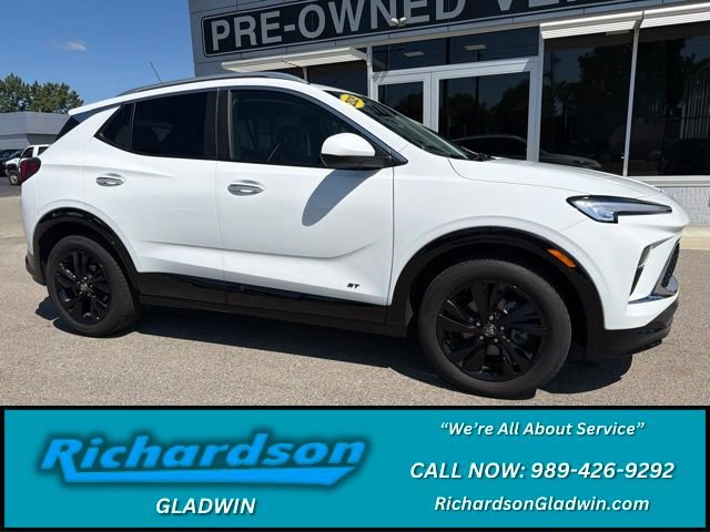 Used 2025 Buick Encore GX Sport Touring w/ Comfort Package FWD image 1