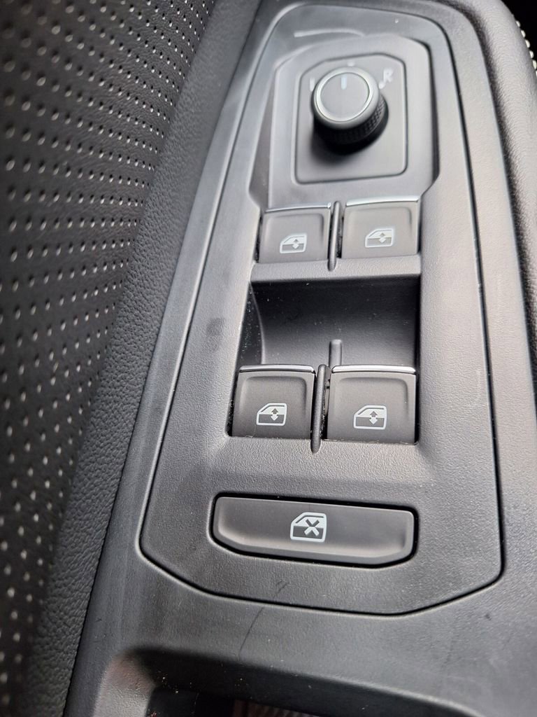 New 2026 Volkswagen Atlas SE image 20