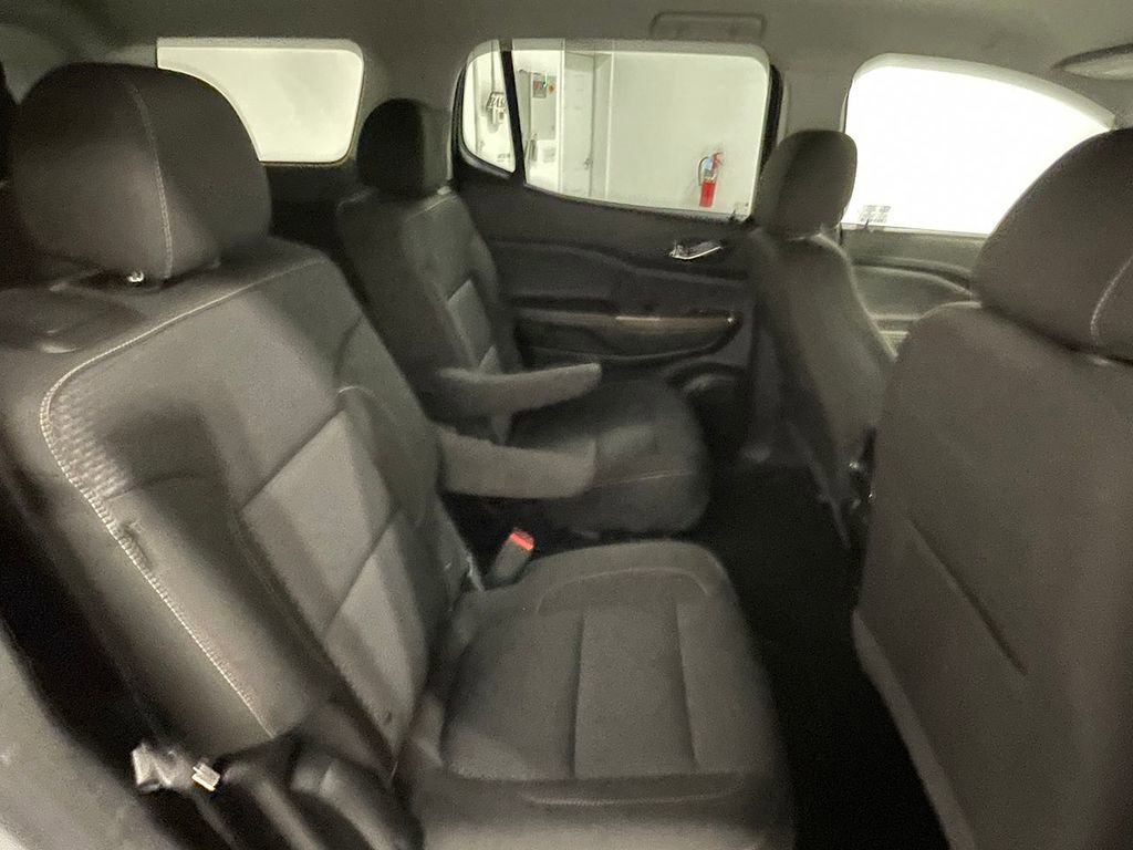 Used 2023 GMC Acadia SLE w/ Driver Convenience Package image 25