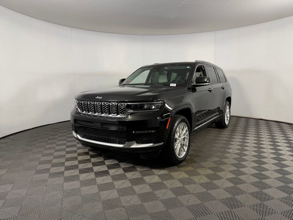 Used 2021 Jeep Grand Cherokee L Summit w/ Advanced Protech Group IV AWD/4WD image 3