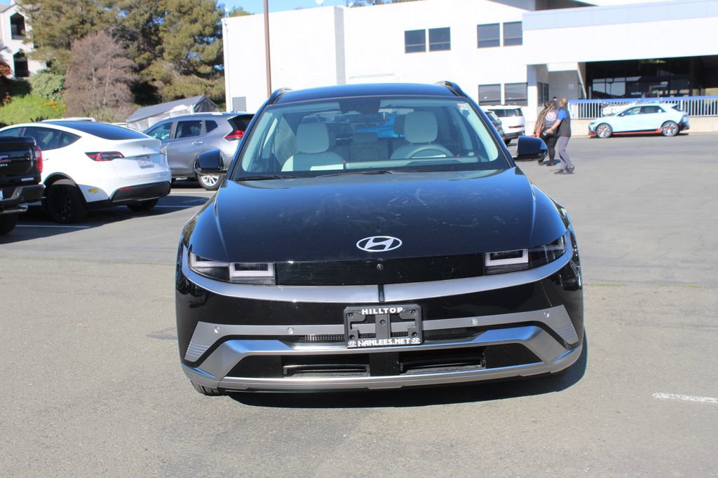 Used 2025 Hyundai Ioniq 5 Limited image 4