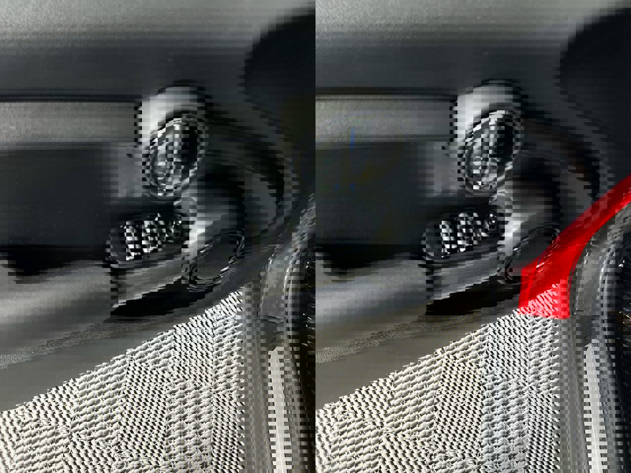 Used 2017 MINI Cooper Convertible image 14