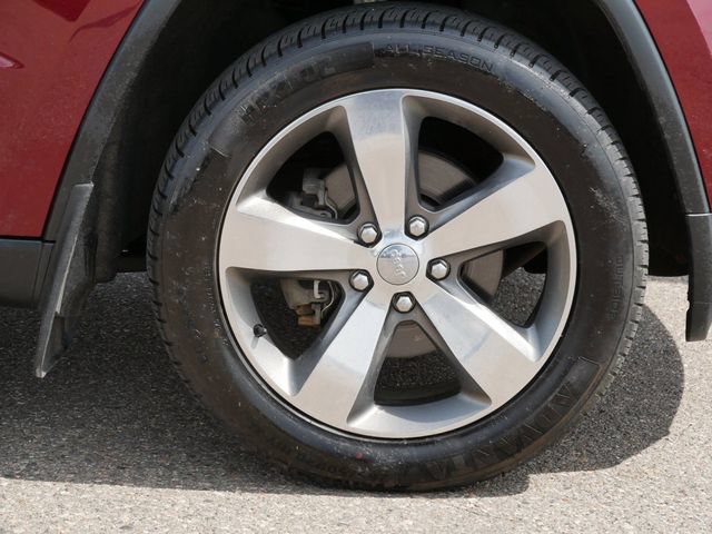 Used 2016 Jeep Grand Cherokee Limited AWD/4WD image 9