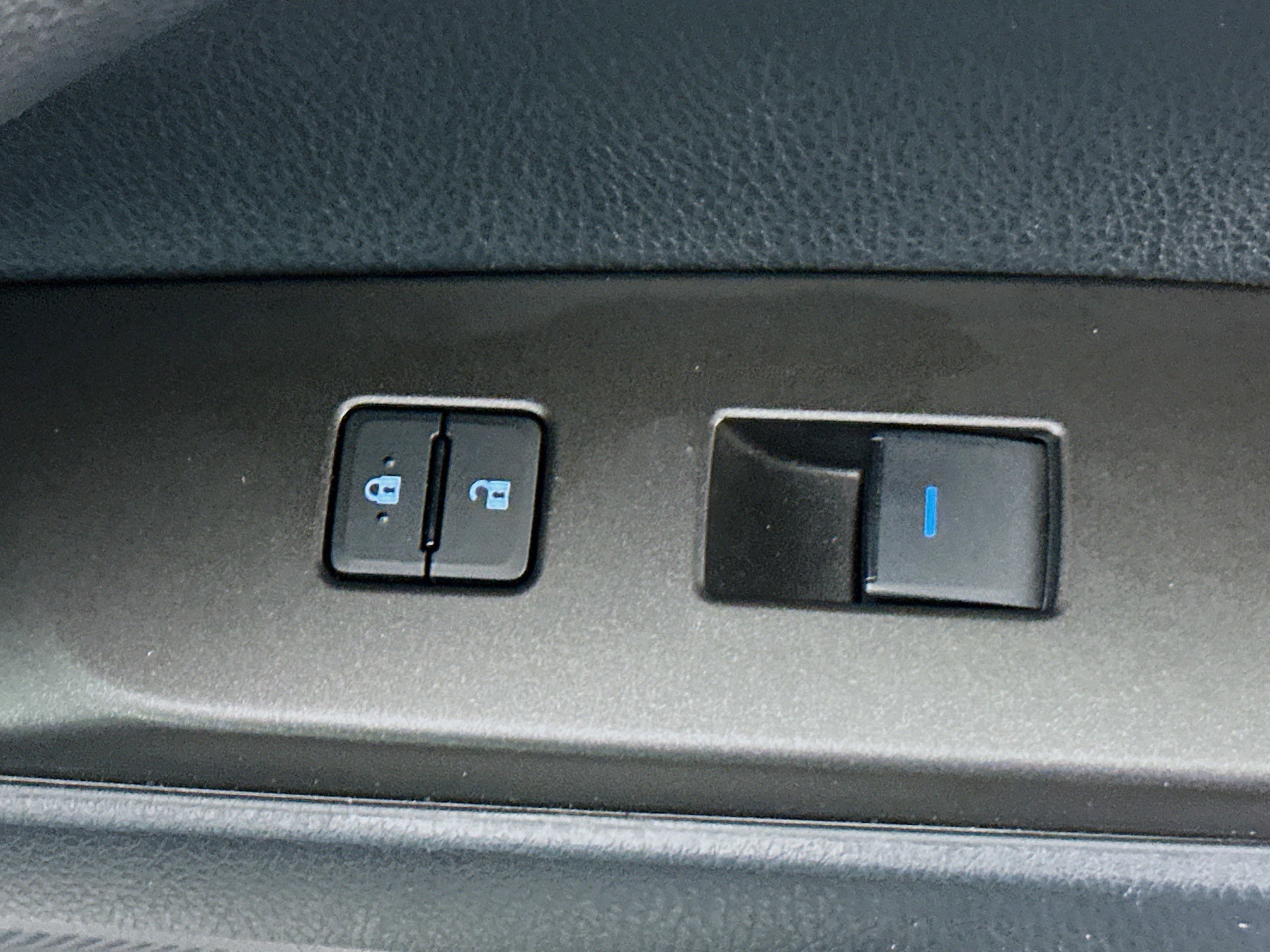Used 2023 Toyota Camry LE FWD image 28