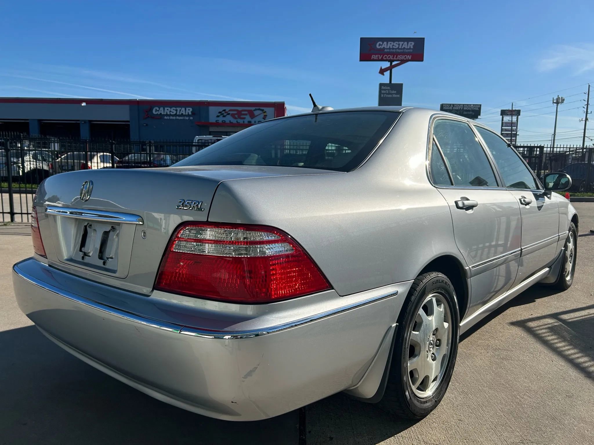 Used 2004 Acura RL image 6