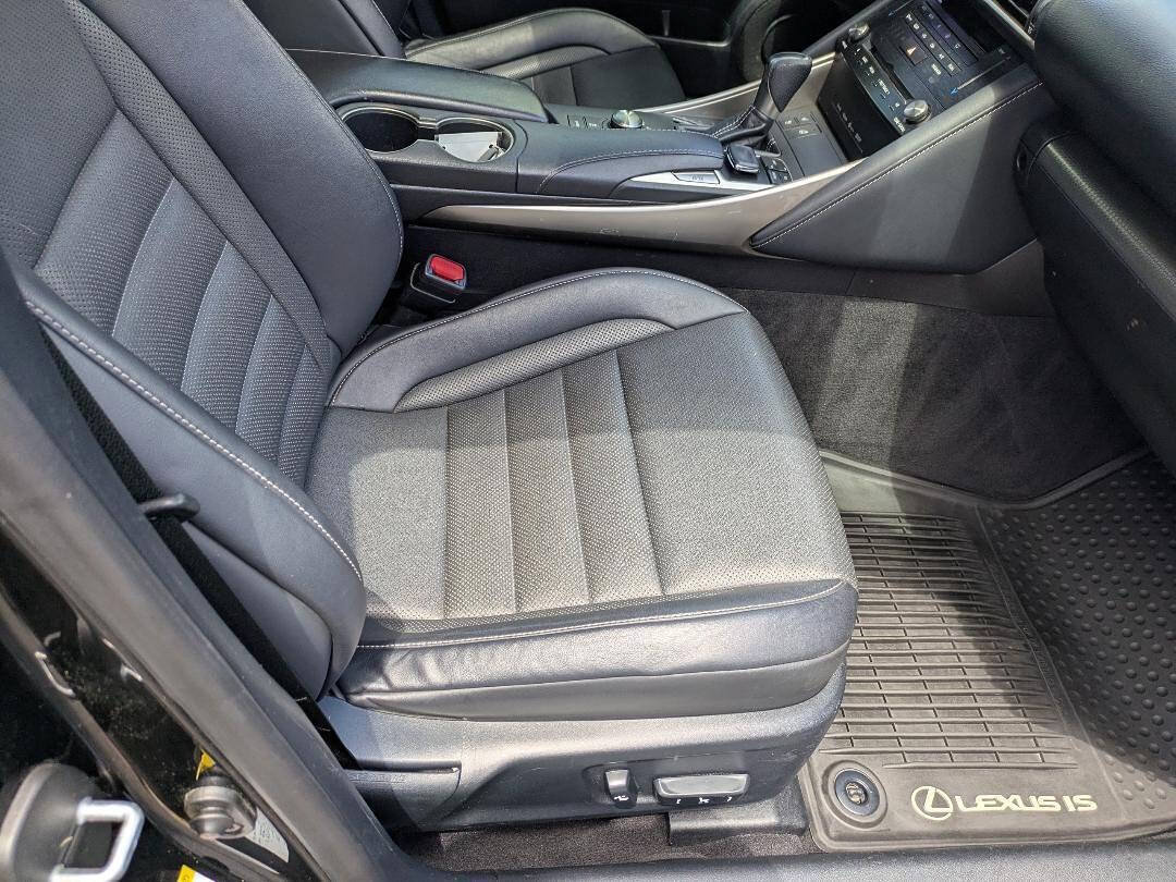 Used 2017 Lexus IS 300 F Sport w/ F Sport Package AWD/4WD image 11