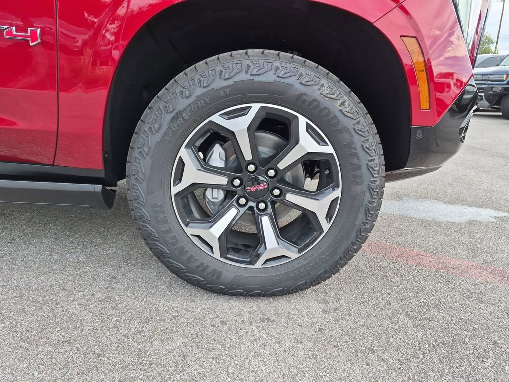 New 2026 GMC Yukon XL AT4 w/ AT4 Premium Package AWD/4WD image 15