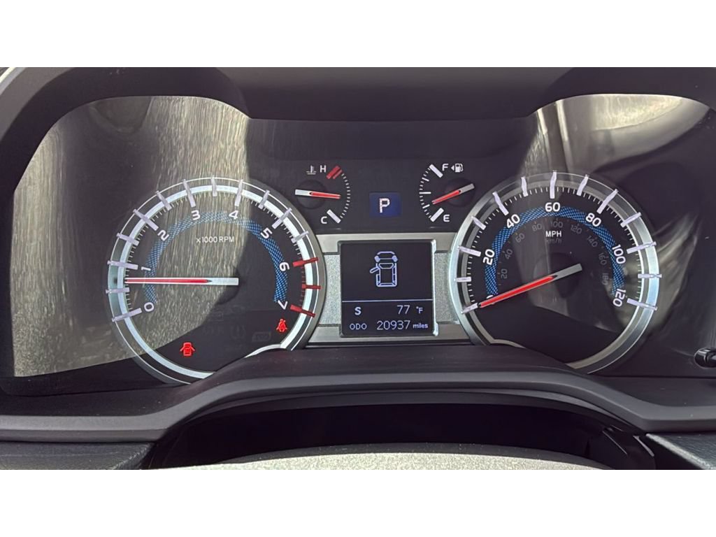 Certified 2019 Toyota 4Runner SR5 Premium AWD/4WD image 31