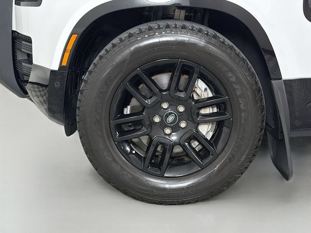 Used 2023 Land Rover Defender 90 X-Dynamic SE AWD/4WD image 33