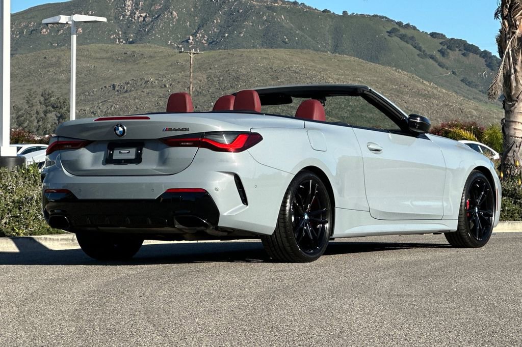 Used 2023 BMW M440i Convertible w/ Premium Package image 3