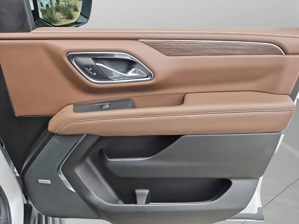 Used 2023 Chevrolet Tahoe High Country w/ Premium Package 2 image 13