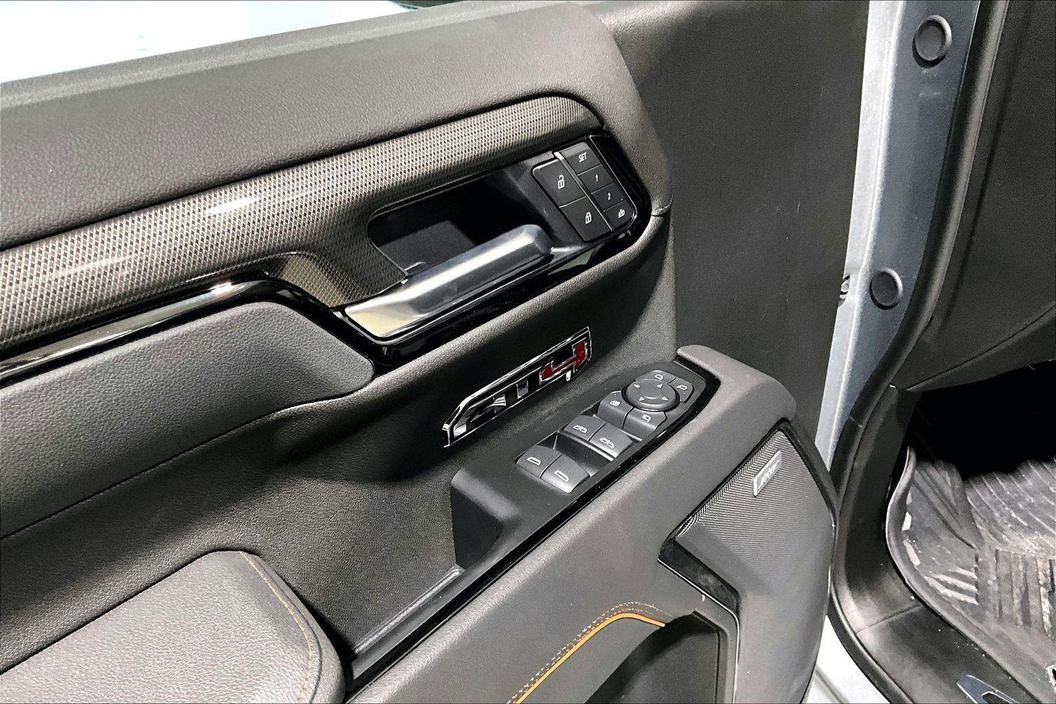 New 2026 GMC Sierra 1500 AT4 w/ Technology Package image 18