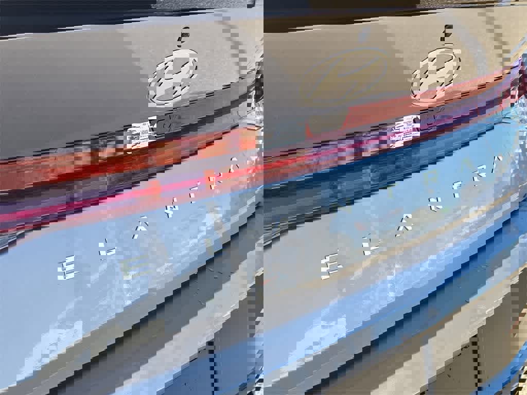 New 2026 Hyundai Elantra SEL Sport Premium image 12