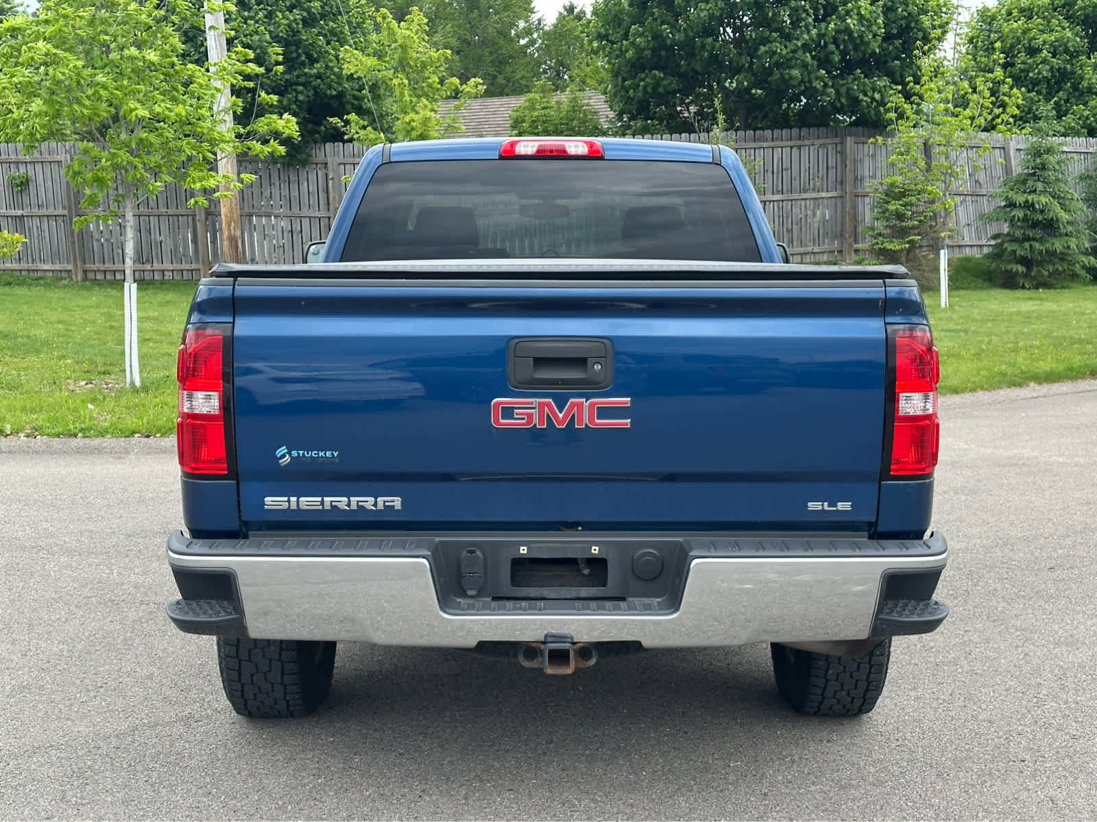 Used 2017 GMC Sierra 1500 SLE w/ SLE Value Package AWD/4WD image 6