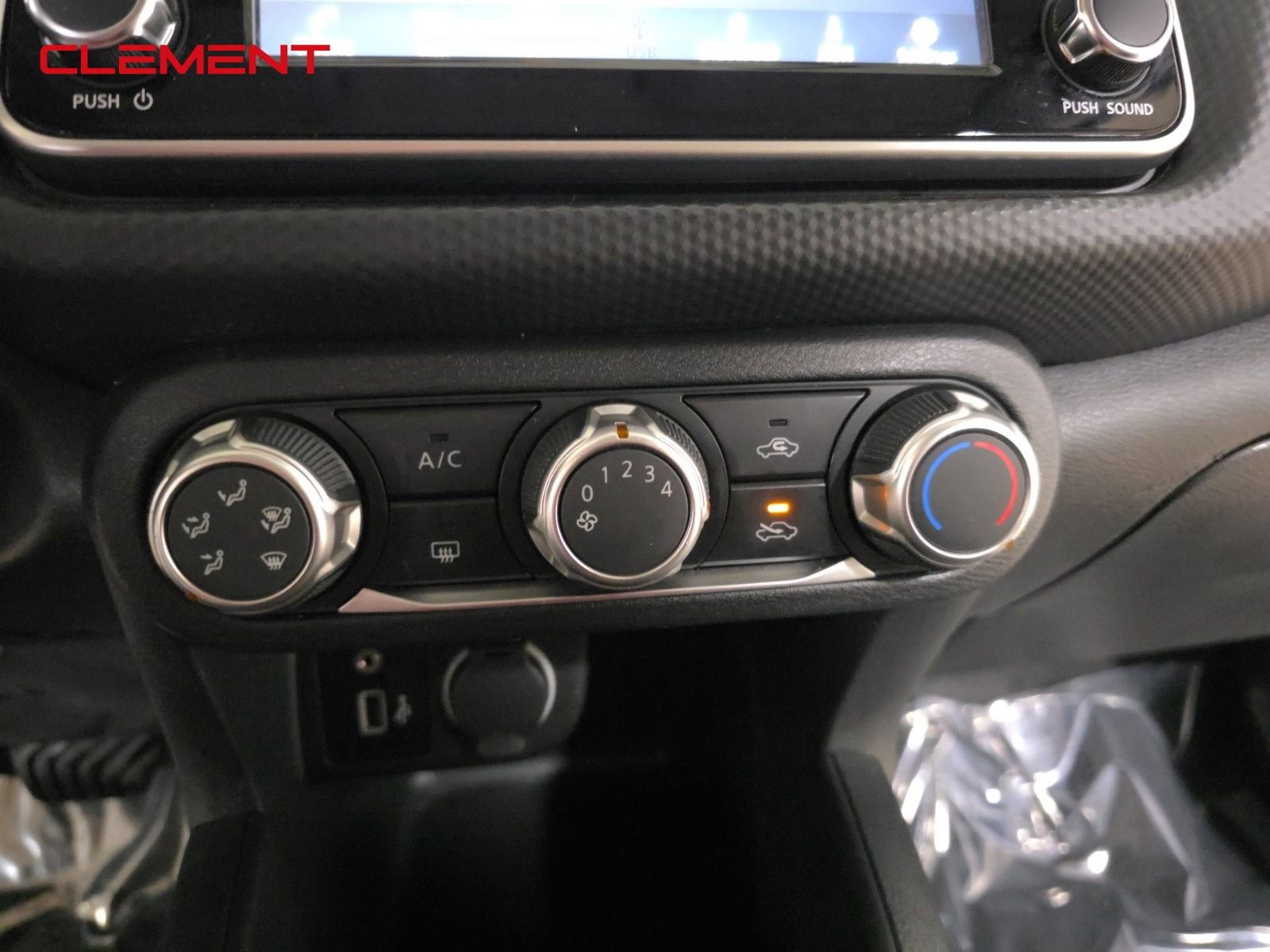 Used 2022 Nissan Kicks S image 18