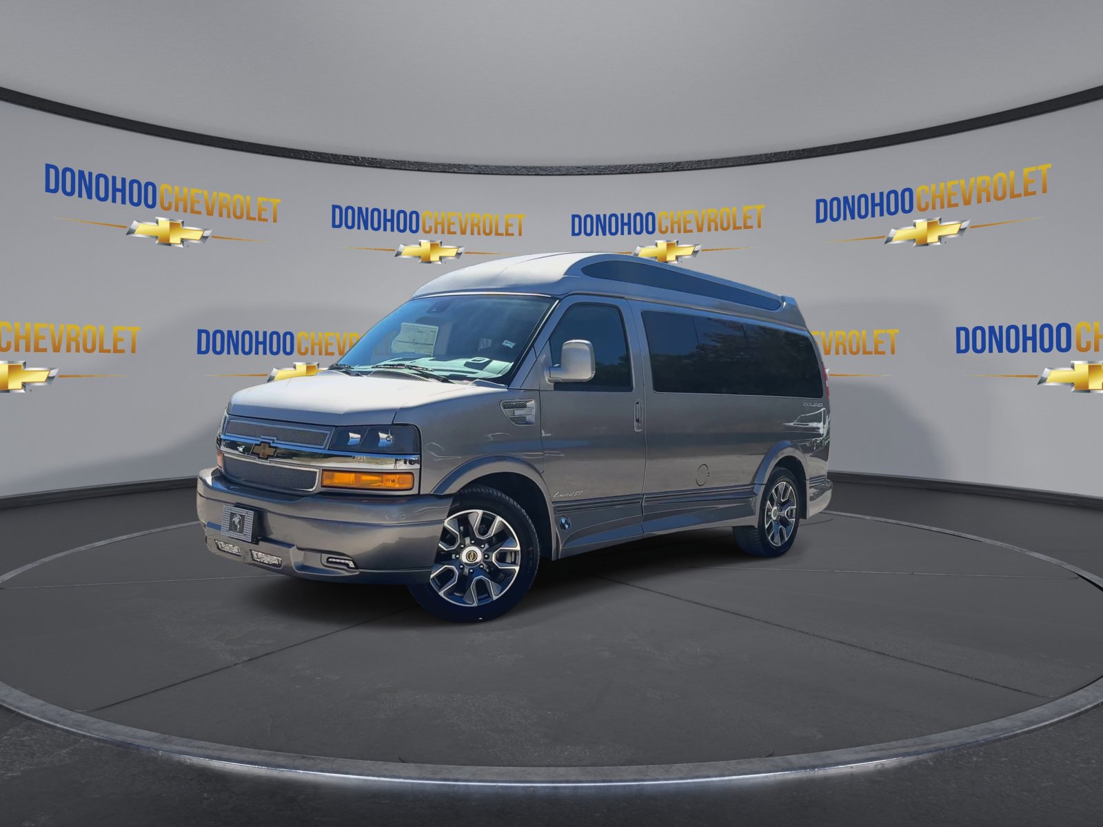New 2025 Chevrolet Express 2500 w/ Driver Convenience Package image 7