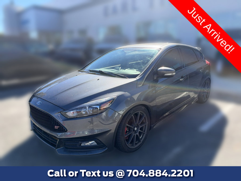 Used 2017 Ford Focus ST w/ Equipment Group 402A