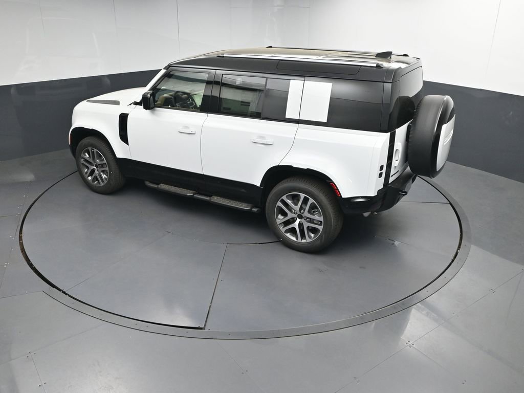 New 2026 Land Rover Defender 110 X-Dynamic SE AWD/4WD image 32