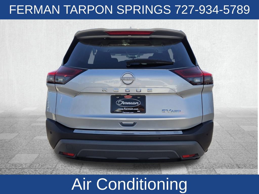 Used 2023 Nissan Rogue SV image 9